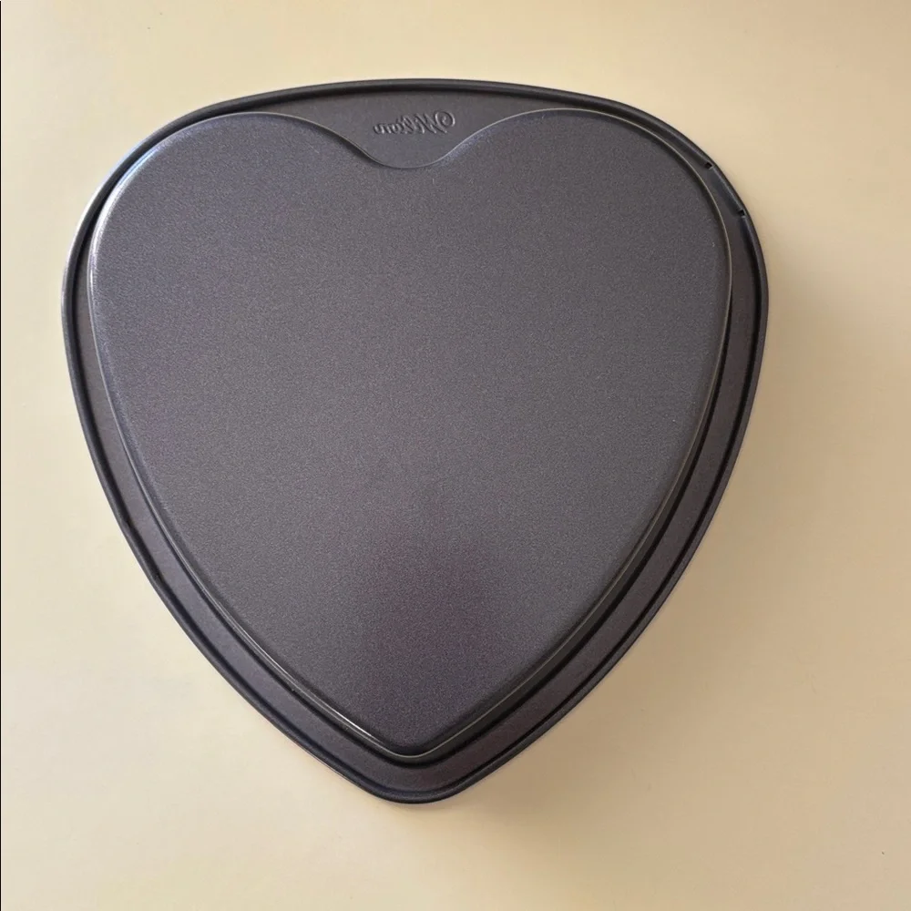 Wilton heart shaped cake pan